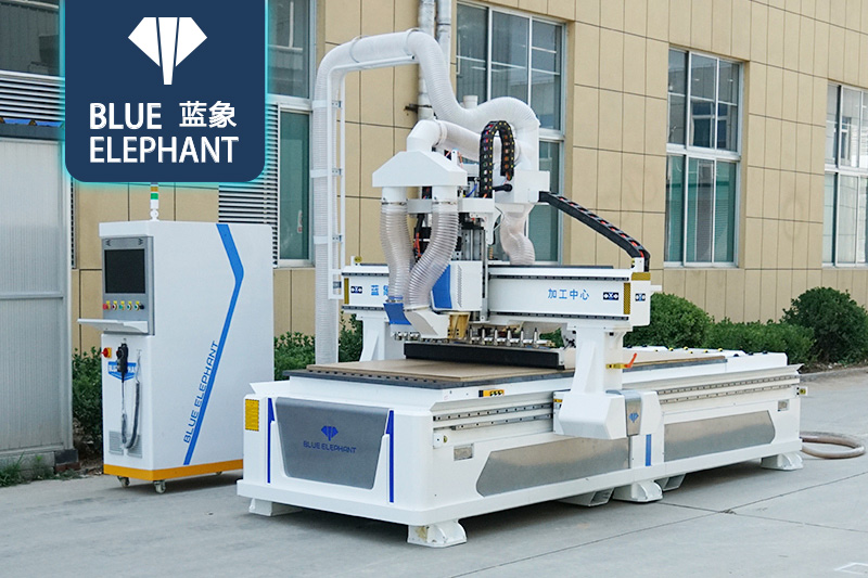 木工開(kāi)料機(jī)